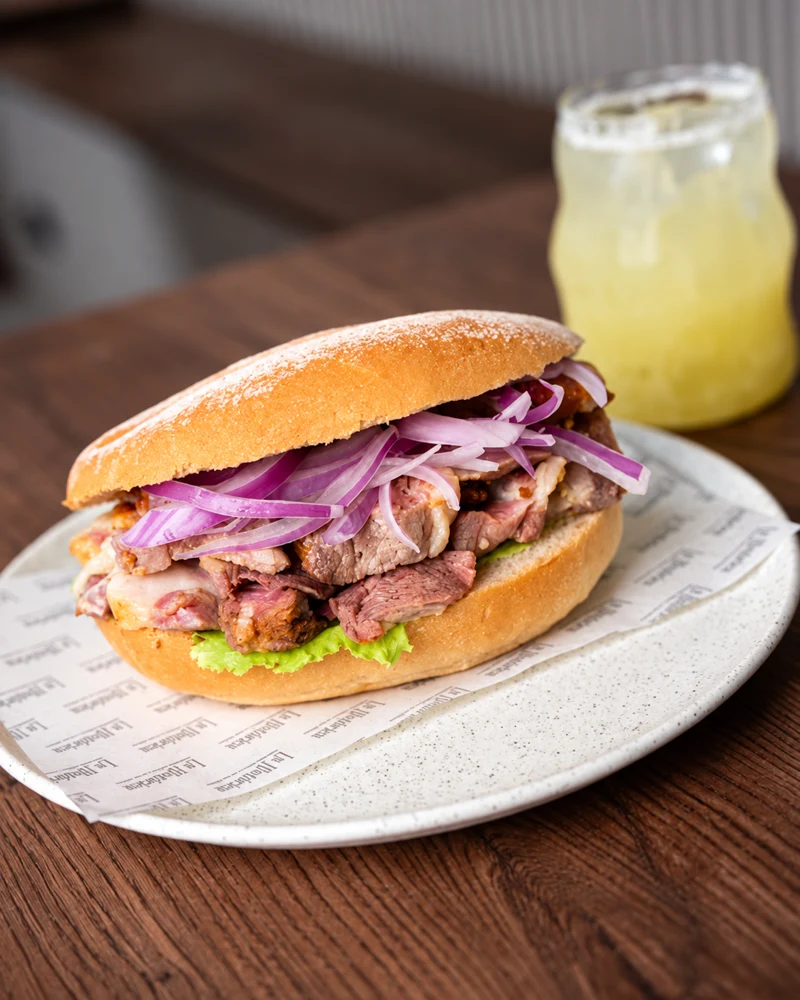 Sándwich de jamón serrano de Otuzco